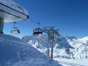 Hexenbodenbahn - 6er Hochgeschwindigkeits-Sesselbahn (kuppelbar) mit Abdeckhauben und Sitzheizung