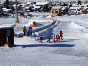 Förderband am Sonnenhang im Tal