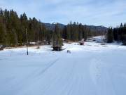 Sogar eine kleine Schanze ist vorhanden
