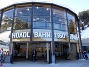 Gepflegte Talstation Hoadlbahn