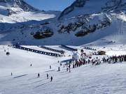 Förderband Gamsgarten 2 - Förderband/Zauberteppich mit Überdachung