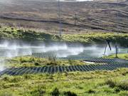 Die Matten werden befeuchtet damit man besser rutscht