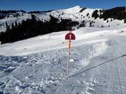 Pistenbeschilderung im Skigebiet Grasgehren