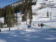 Übungshang für Anfänger im Skigebiet Palisades Tahoe