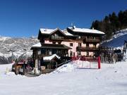 Chalet dei Rododendri mitten im Skigebiet