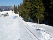 Übungslift Hausberg C1 - Seillift/Babylift mit niederer Seilführung