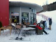 Leuchtturm Bar an der Talstation in Götzens