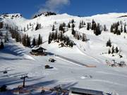 Förderband in der Hollhausmulde und leichte Pisten am Schartenlift