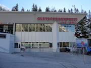 Sehr gepflegte Talstation des Gletscherexpresses