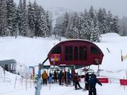 Tombstone Express - 6er Hochgeschwindigkeits-Sesselbahn (kuppelbar)