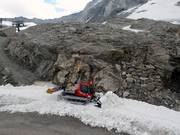 Im Sommer präpariert man die Zufahrten zu den Liften am Tuxer Fernerhaus
