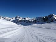 Leichte und breite Pisten am Gletscher