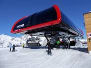 Wastenegg - 6er Hochgeschwindigkeits-Sesselbahn (kuppelbar) mit Abdeckhauben