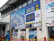 Große Informationstafel an der Talstation der Gondelbahn