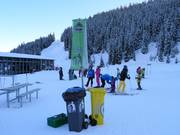 Recyclingstation im Skigebiet