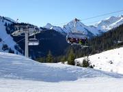 Thanellerbahn - 6er Hochgeschwindigkeits-Sesselbahn (kuppelbar) mit Abdeckhauben
