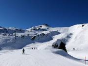 Mittelschwere Piste unterhalb des Maschgenkamm
