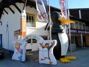 Schon an der Talstation werden die Kleinen von Bobo begrüßt