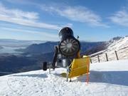 Leistungsfähige Schneekanone im Skigebiet Treble Cone