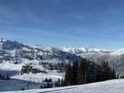 Blick über das Skigebiet Whistler Blackcomb