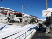 Ebenerdiger Zugang vom Bahnhof Scuol zur Talstation der Gondelbahn