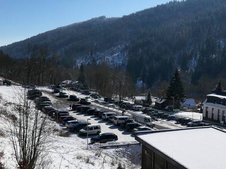 Tschechien: Anfahrt in Skigebiete und Parken an Skigebieten – Anfahrt, Parken Pleßberg (Plešivec) – Abertamy