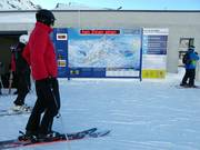 Große Informationstafel an der Breitspitzbahn