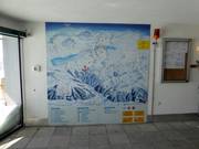 Pistenplan an der Bergstation der Gondelbahn