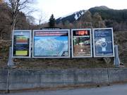 Detaillierte Informationstafeln an der Talstation