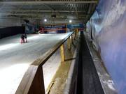 Förderbänder bringen die Anfänger zu den leichten Pisten