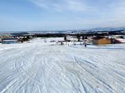 Leichte Abfahrt an den Skiliften Eschach