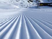 Perfekte Pistenpräparierung an der Mittelstation Stübele