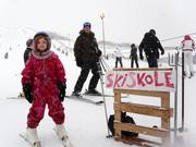 Kinder in der Skischule