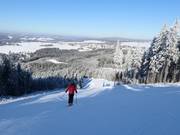 Kurze schwarze Piste Aida