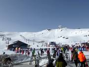 Blick von Borreguiles zum Observatorio del Pico Veleta