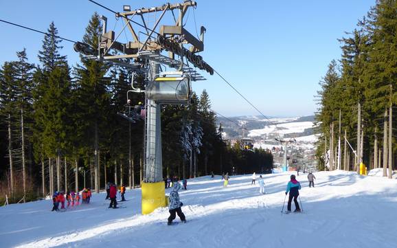 Skifahren bei Deštné v Orlických horách