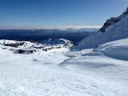 Blick vom Valley T-Bar zur Bergstation Sky Waka Gondola