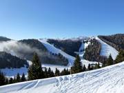 Blick vom Sommo Alto über das Skigebiet