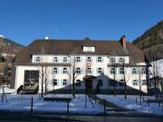 Josefsheim Hostel an der Talstation in Schruns
