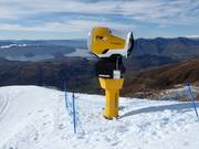 Leistungsfähige Schneekanone im Skigebiet Treble Cone