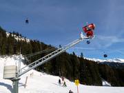 Schneekanonen an der Abfahrt nach Nasserein