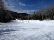 Leichte und breite Piste im Skigebiet Le Mont Grand-Fonds