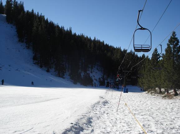School House Doppelsesselbahn und leichte Abfahrt