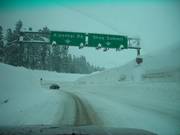 Anfahrt vom Highway zum Skigebiet