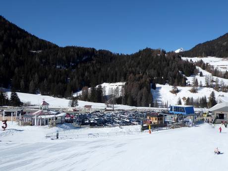 Tiroler Oberland: Anfahrt in Skigebiete und Parken an Skigebieten – Anfahrt, Parken Nauders am Reschenpass – Bergkastel