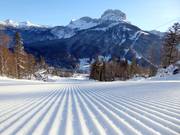 Frisch präparierte Piste im Skigebiet Loser