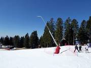 Lanzenbeschneiung im Skigebiet Krvavec