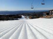 Perfekt präparierte Piste im Skigebiet Norefjell