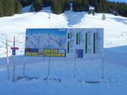 Detaillierte Informationstafel mit aktuellen Informationen zum Betriebsstatus