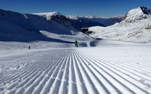 Skifahren bei Dorf Tirol (Tirolo)
